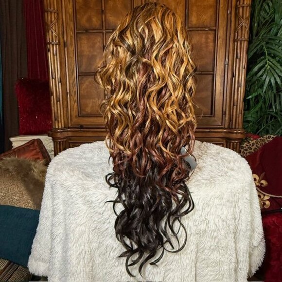 Pazazz PL-Judi Designer Collection 27" Lace Front Wavy Color F467 Synthetic Wig - Picture 6 of 16